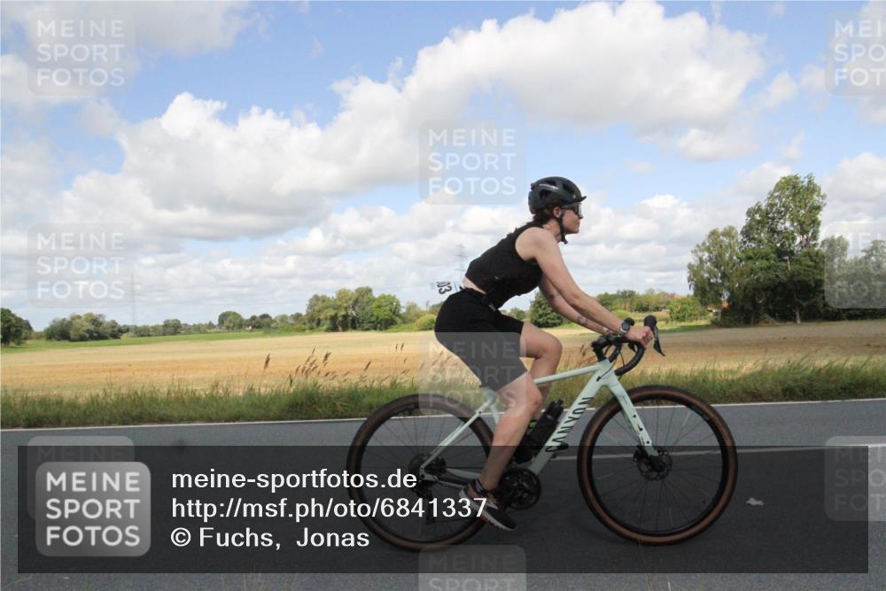 25.08.2024 - Elbe Triathlon Hamburg Fuchs,  Jonas http://msf.ph/oto/6841337 25.08.2024 11:17:16 Radfahren 1580, 1503, 1692 meine-sportfotos.de