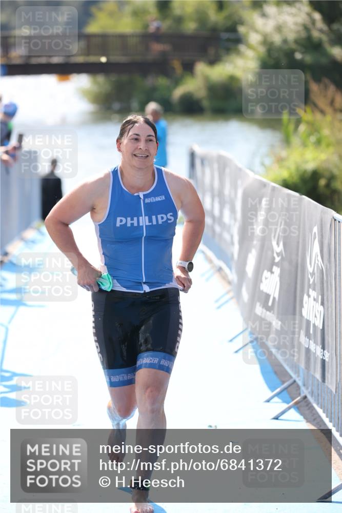 25.08.2024 - Elbe Triathlon Hamburg H.Heesch http://msf.ph/oto/6841372 25.08.2024 14:35:39 Schwimmen  meine-sportfotos.de