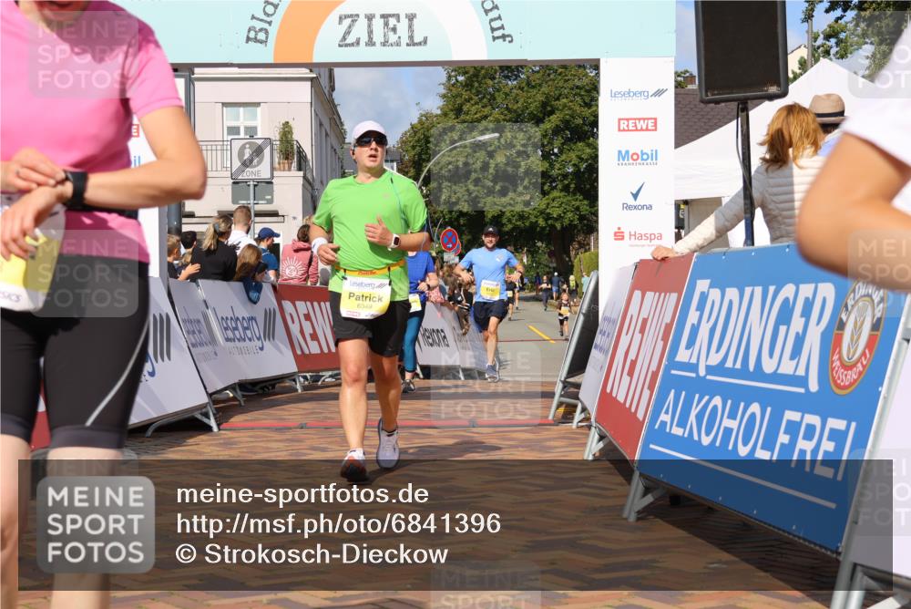 25.08.2024 - 20. Blankeneser Heldenlauf Strokosch-Dieckow http://msf.ph/oto/6841396 25.08.2024 10:30:57 Ziel 6130, 6315, 6349, 6438, 6474 meine-sportfotos.de