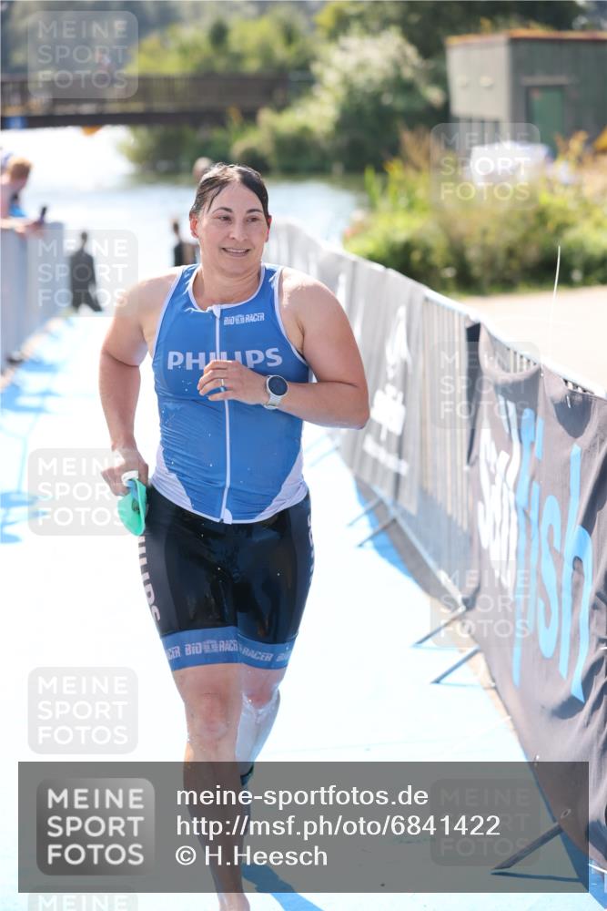 25.08.2024 - Elbe Triathlon Hamburg H.Heesch http://msf.ph/oto/6841422 25.08.2024 14:35:40 Schwimmen  meine-sportfotos.de