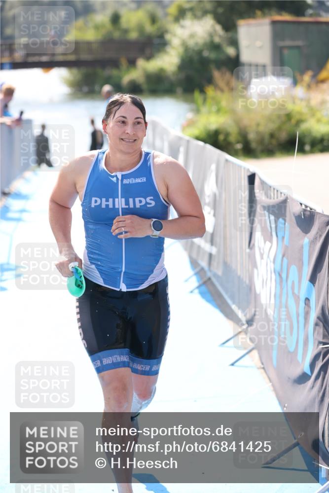 25.08.2024 - Elbe Triathlon Hamburg H.Heesch http://msf.ph/oto/6841425 25.08.2024 14:35:40 Schwimmen  meine-sportfotos.de