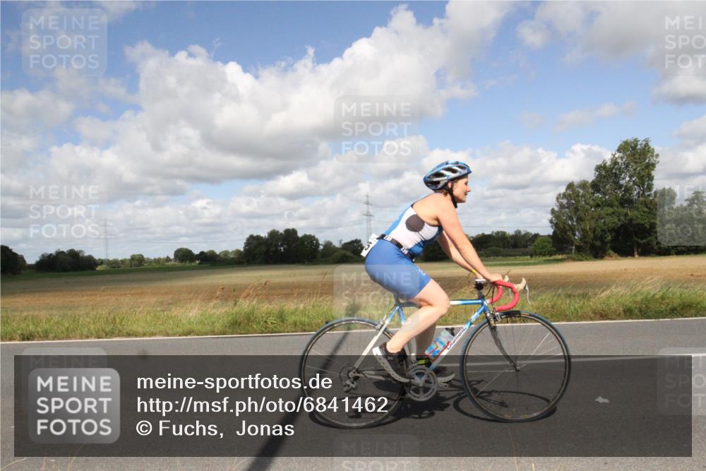 25.08.2024 - Elbe Triathlon Hamburg Fuchs,  Jonas http://msf.ph/oto/6841462 25.08.2024 11:18:42 Radfahren 1644, 1575 meine-sportfotos.de