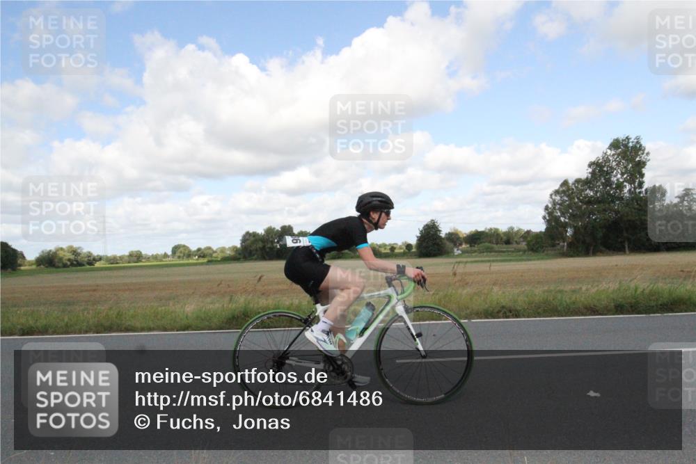 25.08.2024 - Elbe Triathlon Hamburg Fuchs,  Jonas http://msf.ph/oto/6841486 25.08.2024 11:18:55 Radfahren 1719, 1717, 1686, 1704, 1701, 1584 meine-sportfotos.de