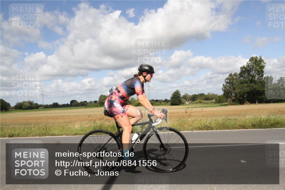 25.08.2024 - Elbe Triathlon Hamburg Fuchs,  Jonas http://msf.ph/oto/6841556 25.08.2024 11:19:41 Radfahren 1705, 1682, 1678, 1685, 1628, 1536 meine-sportfotos.de