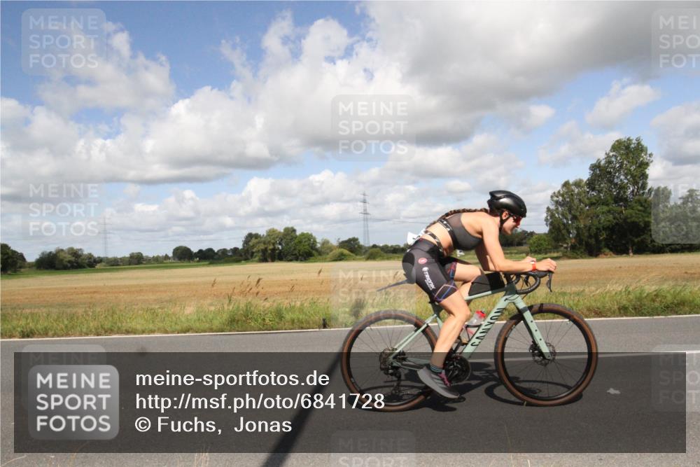 25.08.2024 - Elbe Triathlon Hamburg Fuchs,  Jonas http://msf.ph/oto/6841728 25.08.2024 11:22:28 Radfahren 1640, 1601 meine-sportfotos.de