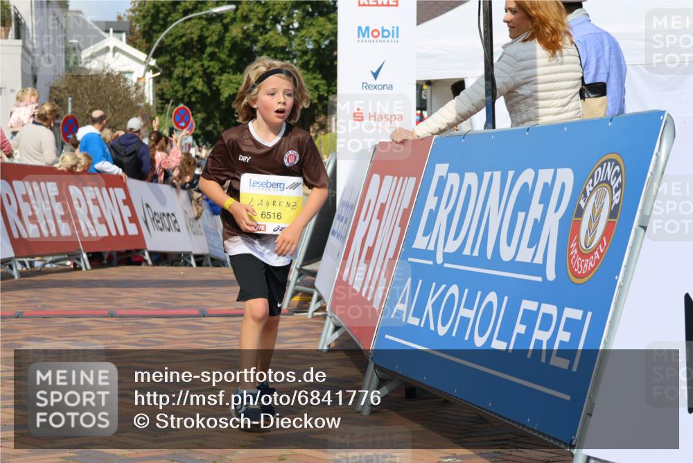 25.08.2024 - 20. Blankeneser Heldenlauf Strokosch-Dieckow http://msf.ph/oto/6841776 25.08.2024 10:31:08 Ziel 6315, 6339, 6474, 6516 meine-sportfotos.de