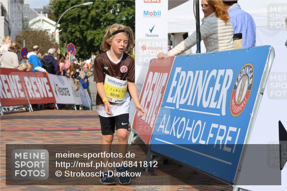 25.08.2024 - 20. Blankeneser Heldenlauf Strokosch-Dieckow http://msf.ph/oto/6841812 25.08.2024 10:31:09 Ziel 6339, 6364, 6516 meine-sportfotos.de