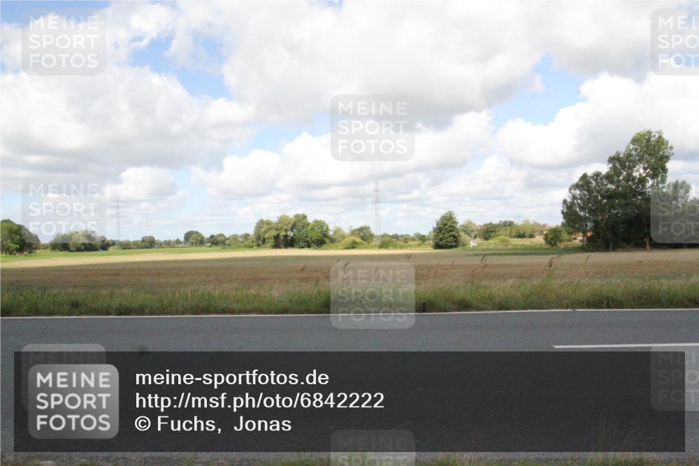25.08.2024 - Elbe Triathlon Hamburg Fuchs,  Jonas http://msf.ph/oto/6842222 25.08.2024 11:47:14 Radfahren  meine-sportfotos.de