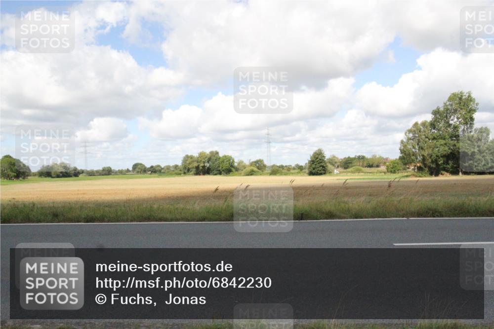 25.08.2024 - Elbe Triathlon Hamburg Fuchs,  Jonas http://msf.ph/oto/6842230 25.08.2024 11:47:21 Radfahren  meine-sportfotos.de