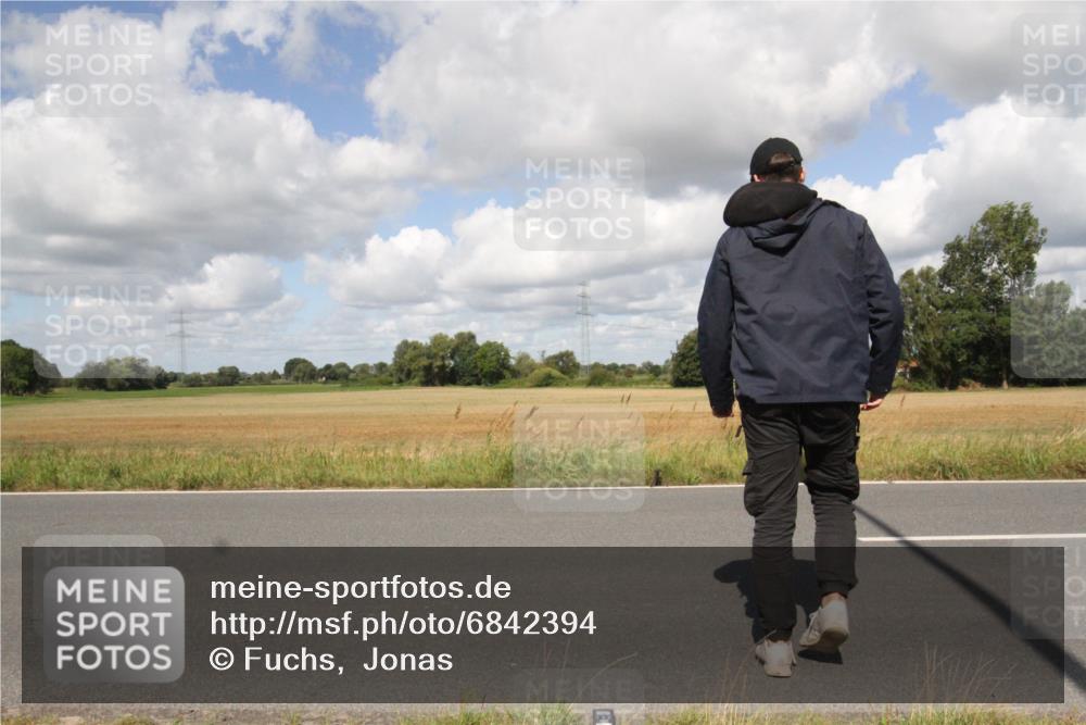 25.08.2024 - Elbe Triathlon Hamburg Fuchs,  Jonas http://msf.ph/oto/6842394 25.08.2024 11:47:38 Radfahren  meine-sportfotos.de