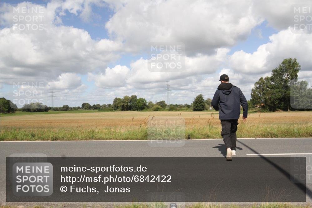 25.08.2024 - Elbe Triathlon Hamburg Fuchs,  Jonas http://msf.ph/oto/6842422 25.08.2024 11:47:39 Radfahren  meine-sportfotos.de