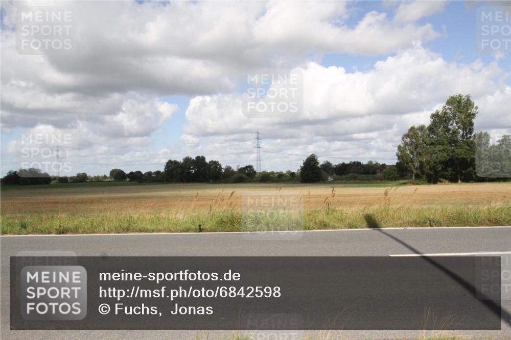 25.08.2024 - Elbe Triathlon Hamburg Fuchs,  Jonas http://msf.ph/oto/6842598 25.08.2024 11:51:35 Radfahren  meine-sportfotos.de