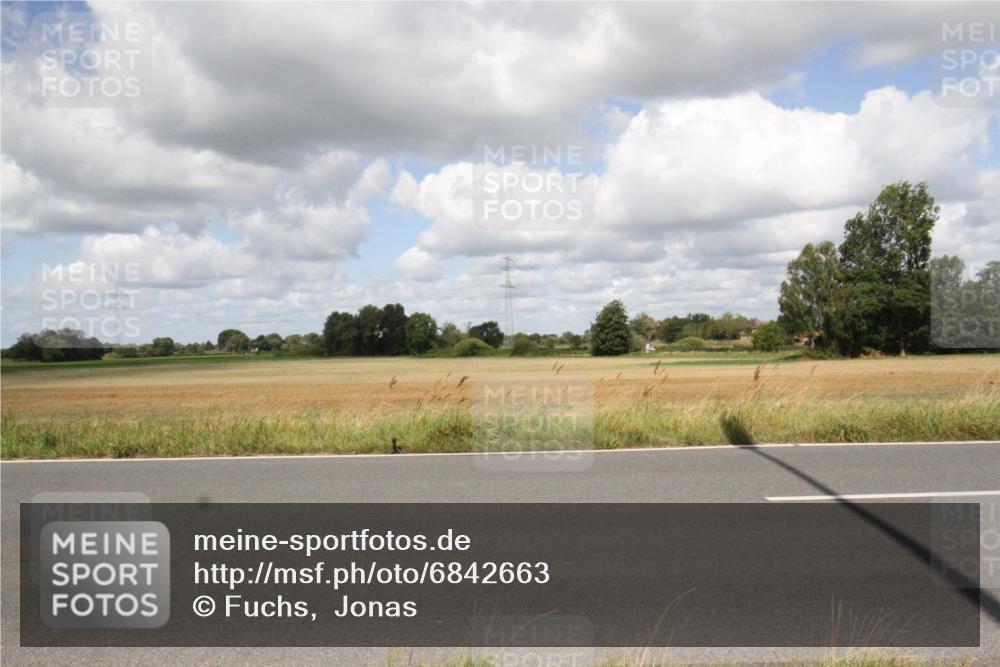 25.08.2024 - Elbe Triathlon Hamburg Fuchs,  Jonas http://msf.ph/oto/6842663 25.08.2024 11:53:14 Radfahren  meine-sportfotos.de