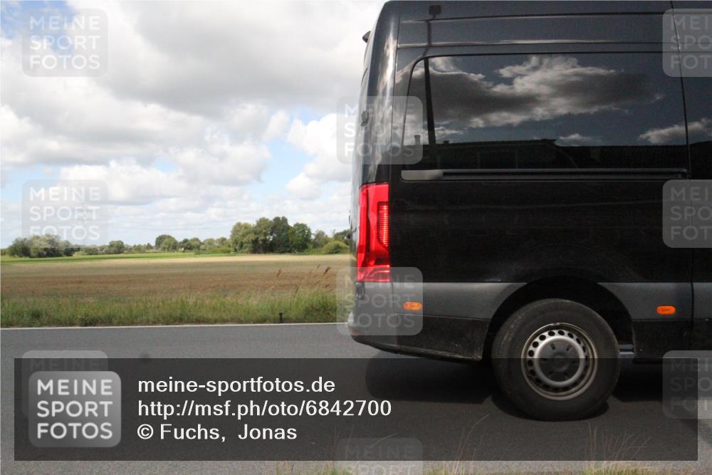 25.08.2024 - Elbe Triathlon Hamburg Fuchs,  Jonas http://msf.ph/oto/6842700 25.08.2024 11:53:28 Radfahren  meine-sportfotos.de
