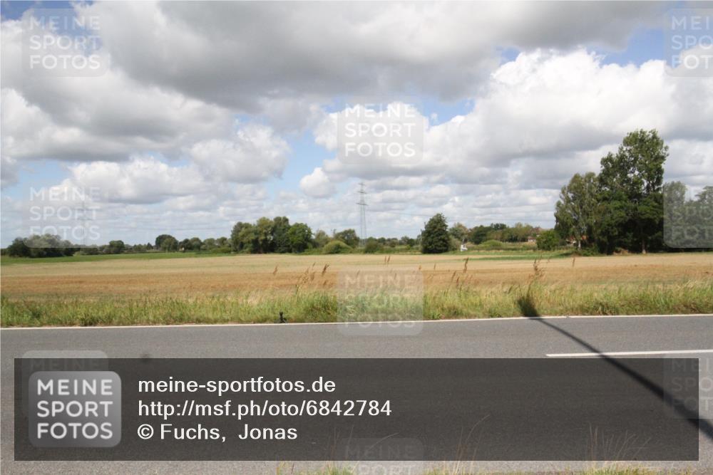 25.08.2024 - Elbe Triathlon Hamburg Fuchs,  Jonas http://msf.ph/oto/6842784 25.08.2024 11:54:07 Radfahren  meine-sportfotos.de