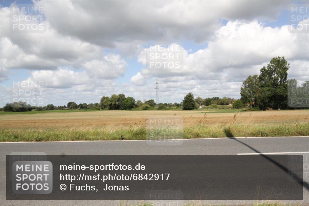 25.08.2024 - Elbe Triathlon Hamburg Fuchs,  Jonas http://msf.ph/oto/6842917 25.08.2024 11:54:14 Radfahren  meine-sportfotos.de