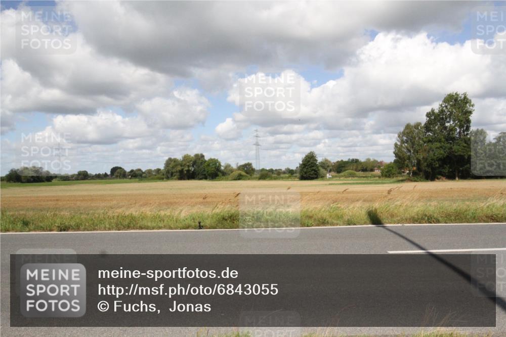 25.08.2024 - Elbe Triathlon Hamburg Fuchs,  Jonas http://msf.ph/oto/6843055 25.08.2024 11:54:19 Radfahren  meine-sportfotos.de