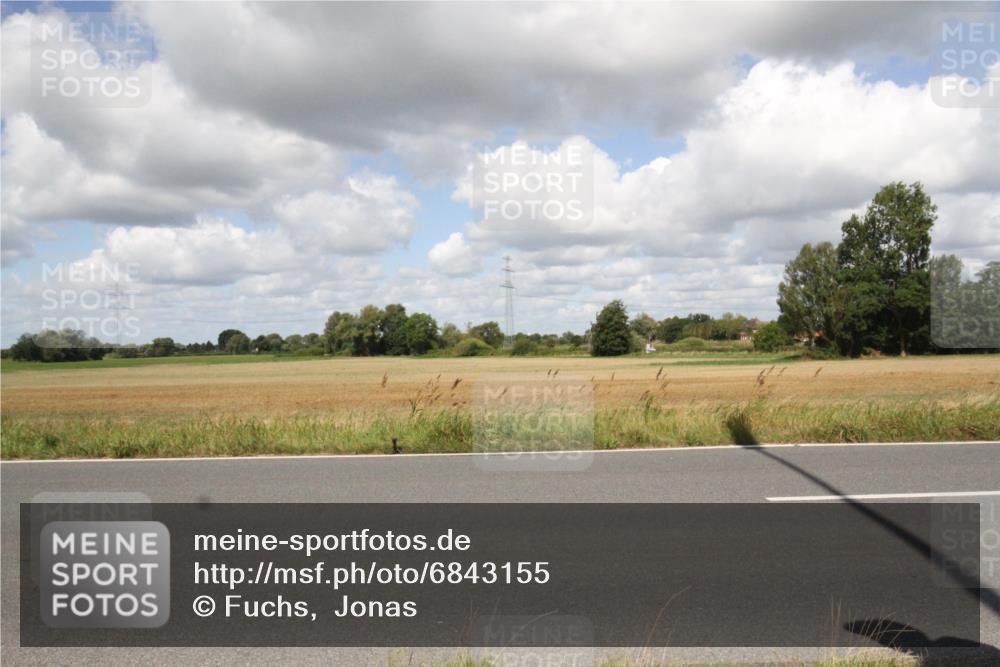 25.08.2024 - Elbe Triathlon Hamburg Fuchs,  Jonas http://msf.ph/oto/6843155 25.08.2024 11:54:25 Radfahren  meine-sportfotos.de