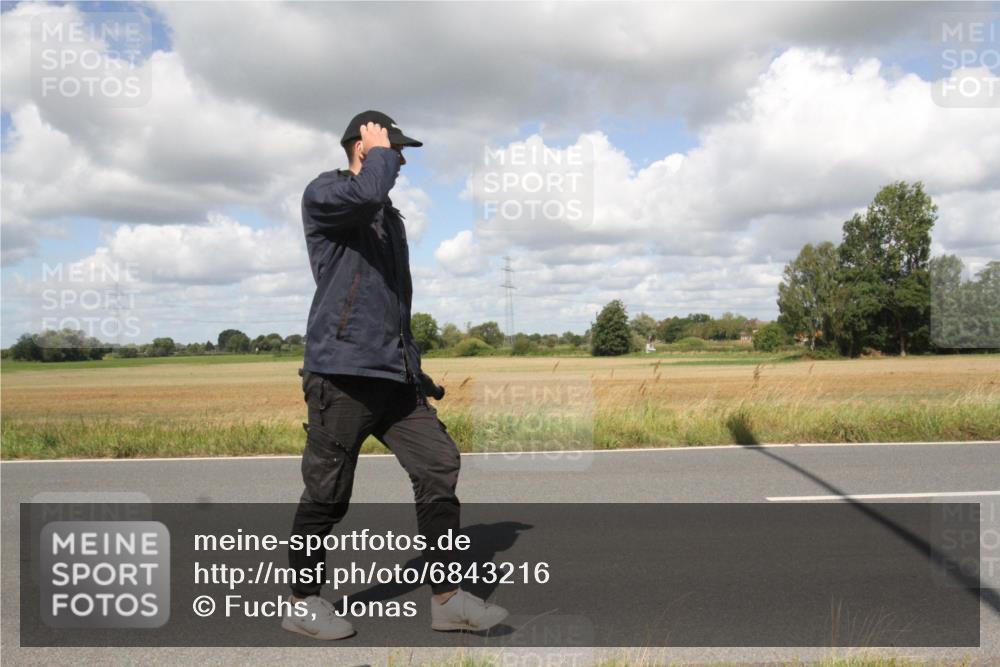25.08.2024 - Elbe Triathlon Hamburg Fuchs,  Jonas http://msf.ph/oto/6843216 25.08.2024 11:54:39 Radfahren  meine-sportfotos.de