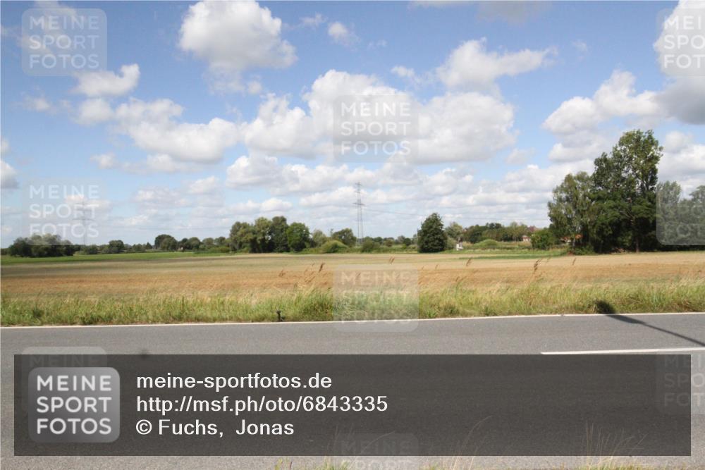 25.08.2024 - Elbe Triathlon Hamburg Fuchs,  Jonas http://msf.ph/oto/6843335 25.08.2024 12:24:45 Radfahren  meine-sportfotos.de