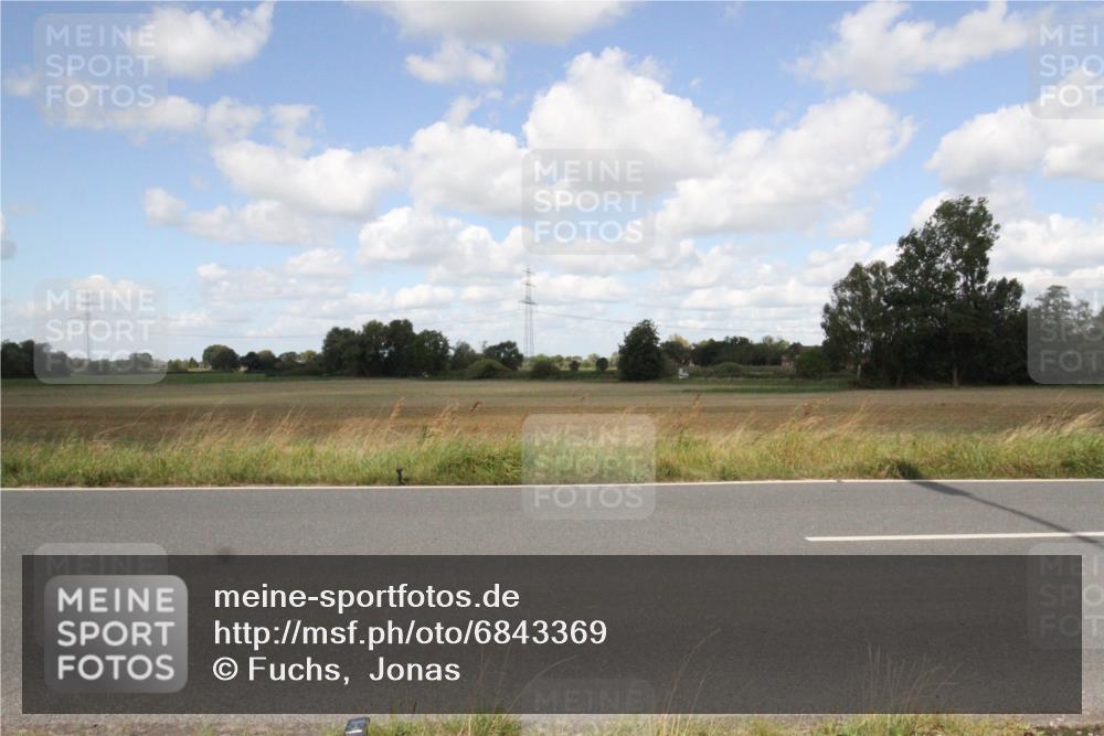 25.08.2024 - Elbe Triathlon Hamburg Fuchs,  Jonas http://msf.ph/oto/6843369 25.08.2024 12:26:09 Radfahren  meine-sportfotos.de