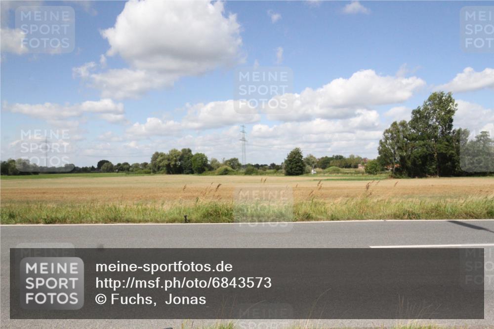25.08.2024 - Elbe Triathlon Hamburg Fuchs,  Jonas http://msf.ph/oto/6843573 25.08.2024 12:41:28 Radfahren  meine-sportfotos.de