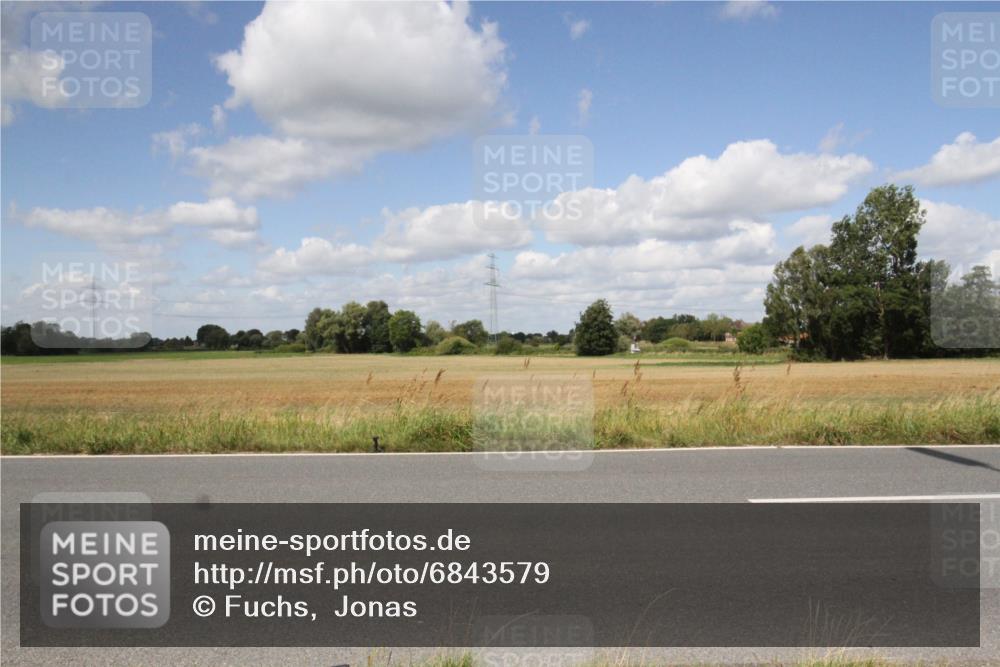 25.08.2024 - Elbe Triathlon Hamburg Fuchs,  Jonas http://msf.ph/oto/6843579 25.08.2024 12:41:39 Radfahren  meine-sportfotos.de