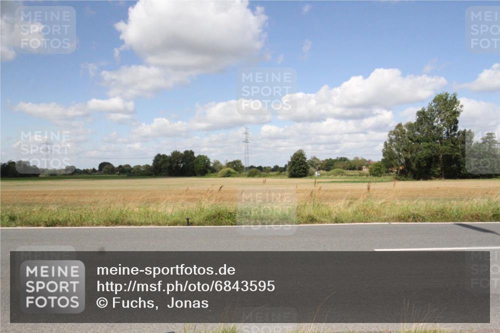 25.08.2024 - Elbe Triathlon Hamburg Fuchs,  Jonas http://msf.ph/oto/6843595 25.08.2024 12:41:56 Radfahren  meine-sportfotos.de