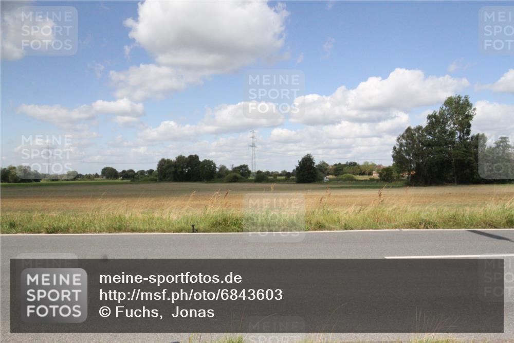 25.08.2024 - Elbe Triathlon Hamburg Fuchs,  Jonas http://msf.ph/oto/6843603 25.08.2024 12:42:12 Radfahren  meine-sportfotos.de