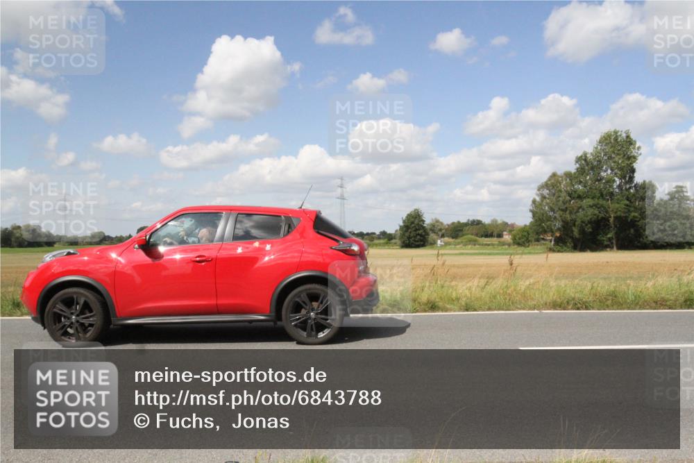 25.08.2024 - Elbe Triathlon Hamburg Fuchs,  Jonas http://msf.ph/oto/6843788 25.08.2024 13:05:34 Radfahren  meine-sportfotos.de