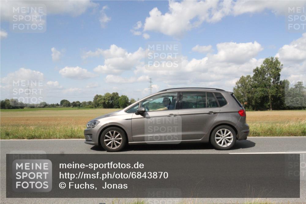 25.08.2024 - Elbe Triathlon Hamburg Fuchs,  Jonas http://msf.ph/oto/6843870 25.08.2024 13:09:49 Radfahren  meine-sportfotos.de