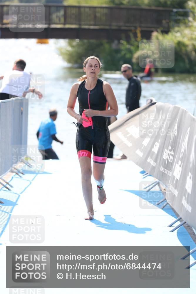 25.08.2024 - Elbe Triathlon Hamburg H.Heesch http://msf.ph/oto/6844474 25.08.2024 14:42:01 Schwimmen  meine-sportfotos.de
