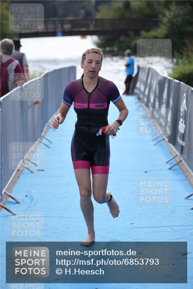 25.08.2024 - Elbe Triathlon Hamburg H.Heesch http://msf.ph/oto/6853793 25.08.2024 15:38:19 Schwimmen  meine-sportfotos.de