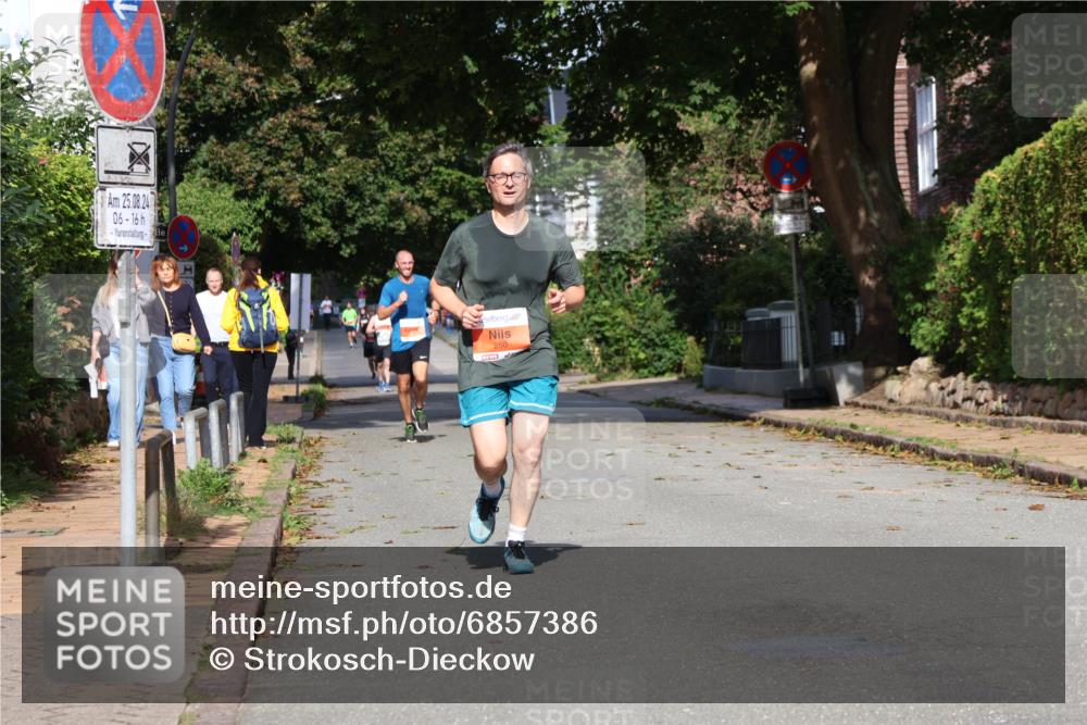 25.08.2024 - 20. Blankeneser Heldenlauf Strokosch-Dieckow http://msf.ph/oto/6857386 25.08.2024 09:48:38 Ziel 216, 250 meine-sportfotos.de