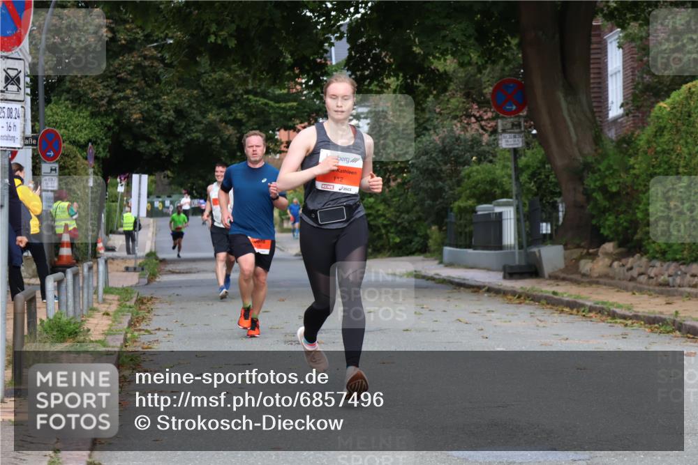 25.08.2024 - 20. Blankeneser Heldenlauf Strokosch-Dieckow http://msf.ph/oto/6857496 25.08.2024 09:48:50 Ziel 112, 131, 166, 216 meine-sportfotos.de