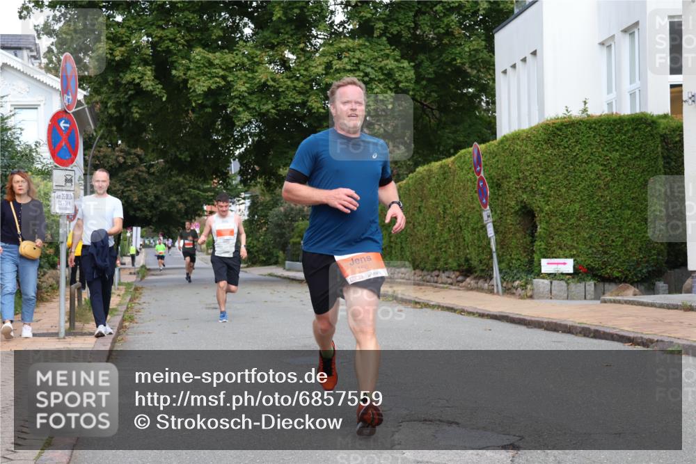 25.08.2024 - 20. Blankeneser Heldenlauf Strokosch-Dieckow http://msf.ph/oto/6857559 25.08.2024 09:48:55 Ziel 112, 118, 131, 166 meine-sportfotos.de