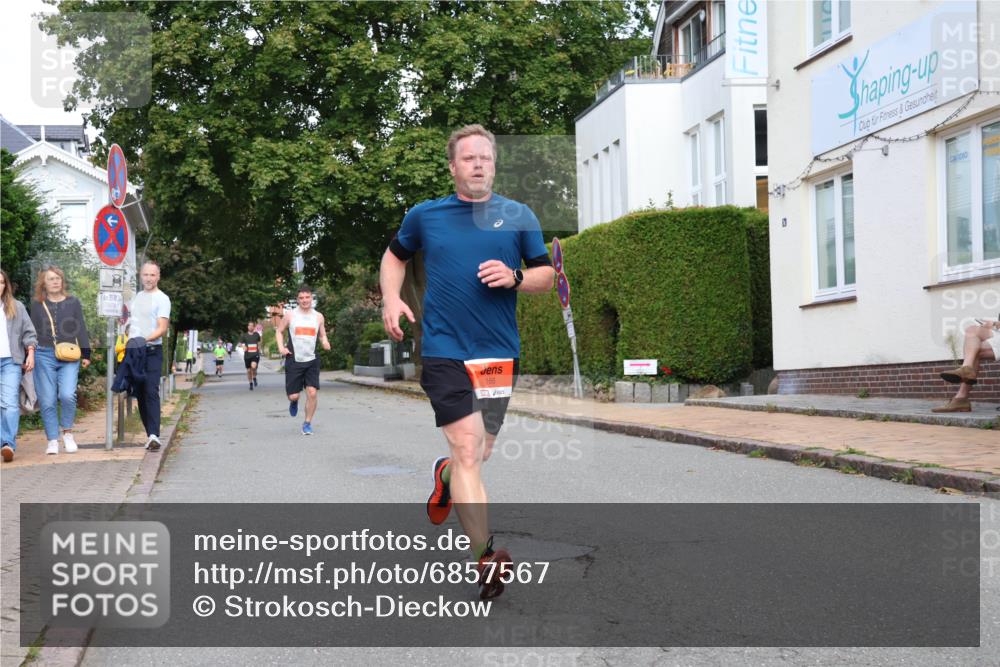 25.08.2024 - 20. Blankeneser Heldenlauf Strokosch-Dieckow http://msf.ph/oto/6857567 25.08.2024 09:48:55 Ziel 112, 118, 131, 166 meine-sportfotos.de