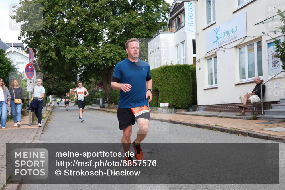 25.08.2024 - 20. Blankeneser Heldenlauf Strokosch-Dieckow http://msf.ph/oto/6857576 25.08.2024 09:48:55 Ziel 112, 118, 131, 166 meine-sportfotos.de