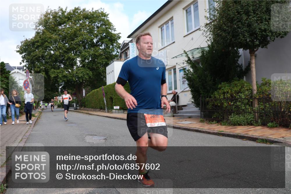 25.08.2024 - 20. Blankeneser Heldenlauf Strokosch-Dieckow http://msf.ph/oto/6857602 25.08.2024 09:48:56 Ziel 112, 118, 131, 166 meine-sportfotos.de
