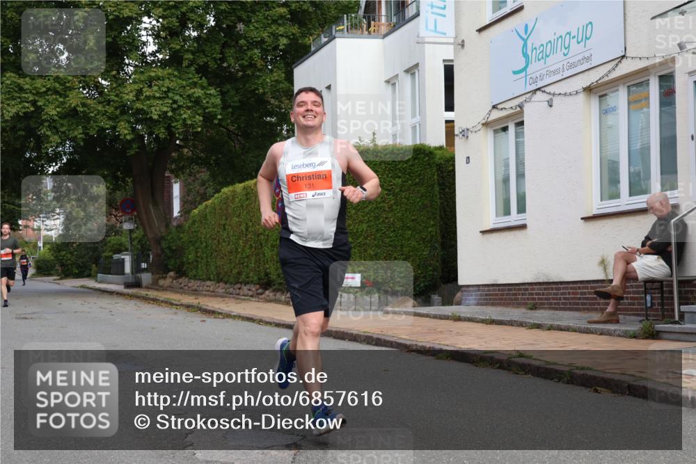 25.08.2024 - 20. Blankeneser Heldenlauf Strokosch-Dieckow http://msf.ph/oto/6857616 25.08.2024 09:48:58 Ziel 118, 131, 166 meine-sportfotos.de