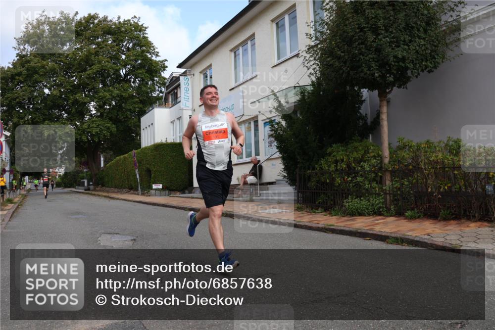 25.08.2024 - 20. Blankeneser Heldenlauf Strokosch-Dieckow http://msf.ph/oto/6857638 25.08.2024 09:48:59 Ziel 118, 131, 166 meine-sportfotos.de