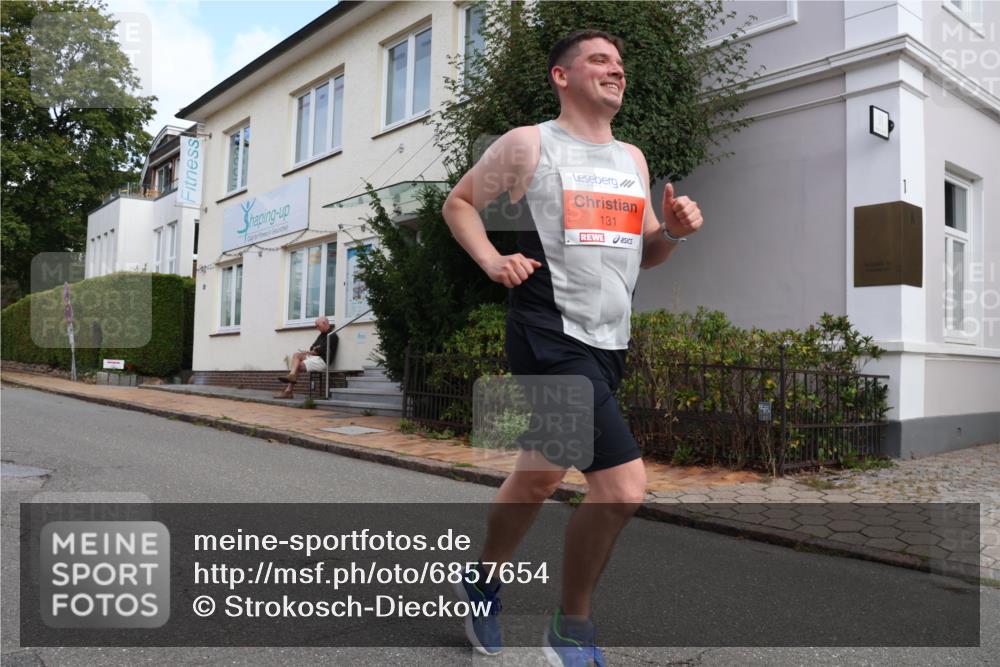 25.08.2024 - 20. Blankeneser Heldenlauf Strokosch-Dieckow http://msf.ph/oto/6857654 25.08.2024 09:48:59 Ziel 118, 131, 166 meine-sportfotos.de