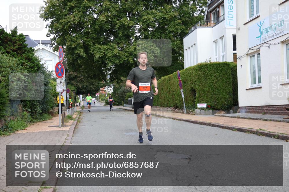 25.08.2024 - 20. Blankeneser Heldenlauf Strokosch-Dieckow http://msf.ph/oto/6857687 25.08.2024 09:49:04 Ziel 118, 127, 202 meine-sportfotos.de
