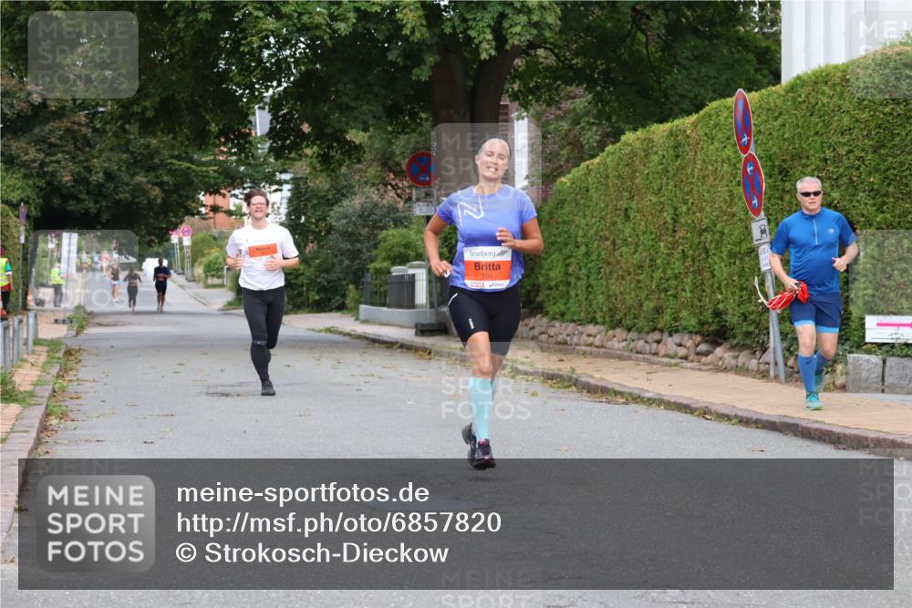 25.08.2024 - 20. Blankeneser Heldenlauf Strokosch-Dieckow http://msf.ph/oto/6857820 25.08.2024 09:49:31 Ziel 155, 283 meine-sportfotos.de