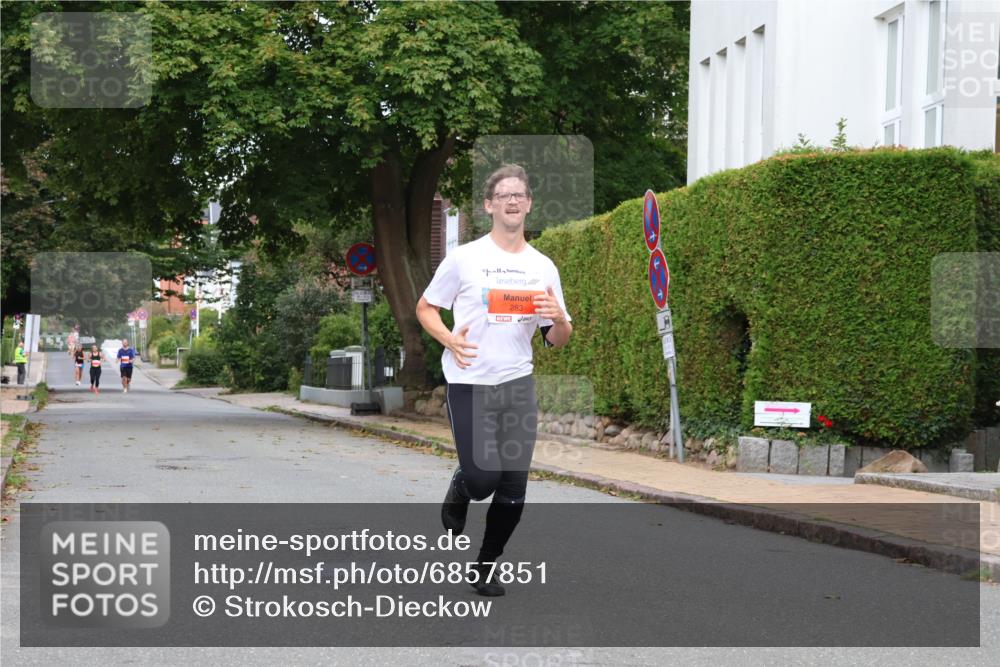 25.08.2024 - 20. Blankeneser Heldenlauf Strokosch-Dieckow http://msf.ph/oto/6857851 25.08.2024 09:49:34 Ziel 155, 283 meine-sportfotos.de