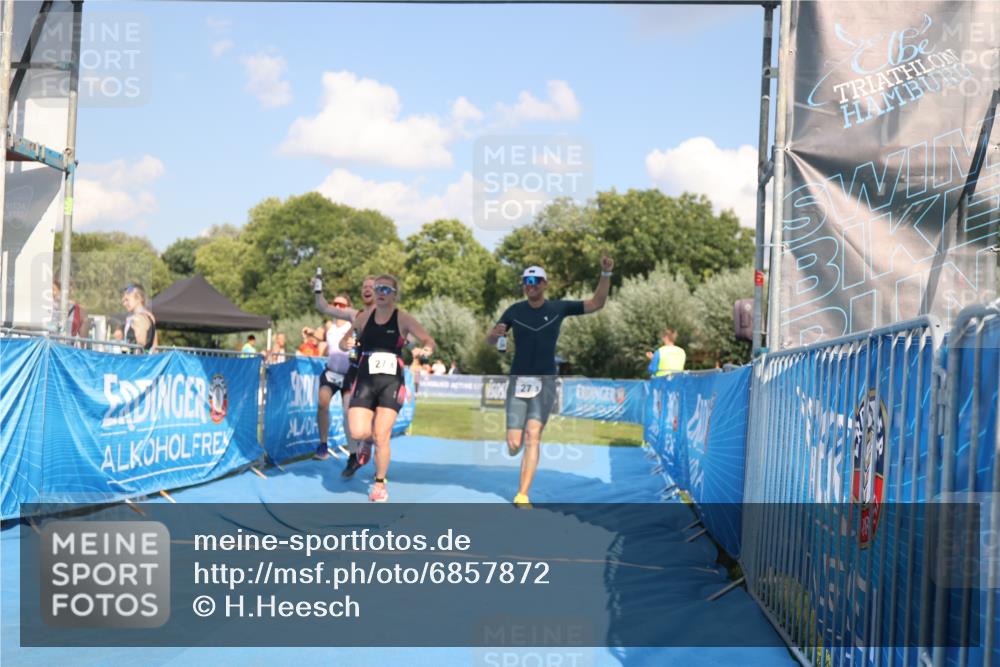 25.08.2024 - Elbe Triathlon Hamburg H.Heesch http://msf.ph/oto/6857872 25.08.2024 16:19:41 Ziel  meine-sportfotos.de