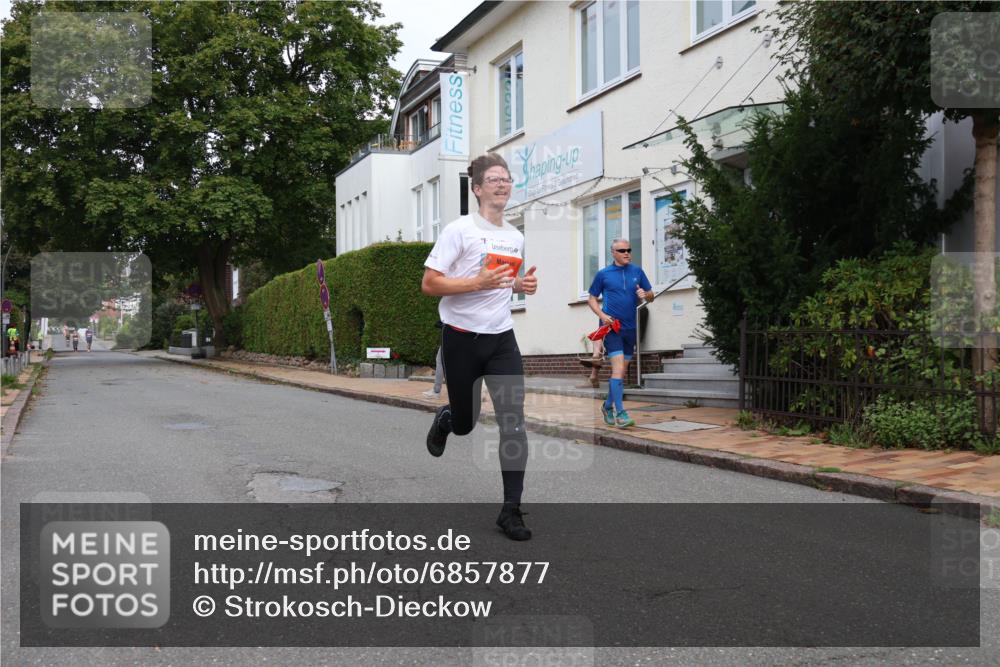 25.08.2024 - 20. Blankeneser Heldenlauf Strokosch-Dieckow http://msf.ph/oto/6857877 25.08.2024 09:49:35 Ziel 155, 283 meine-sportfotos.de