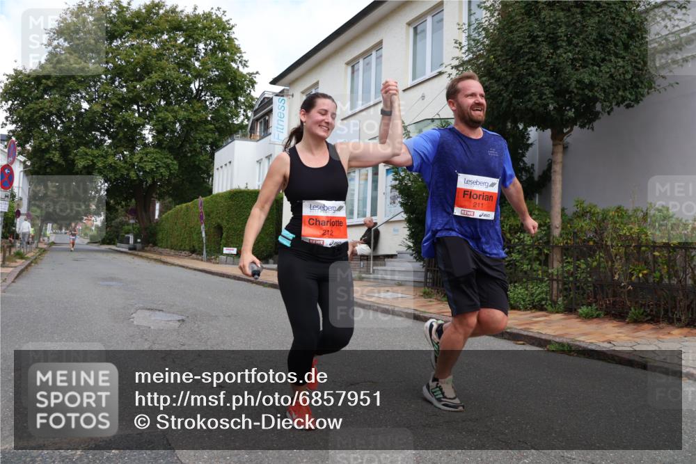 25.08.2024 - 20. Blankeneser Heldenlauf Strokosch-Dieckow http://msf.ph/oto/6857951 25.08.2024 09:49:56 Ziel 119, 211, 212 meine-sportfotos.de