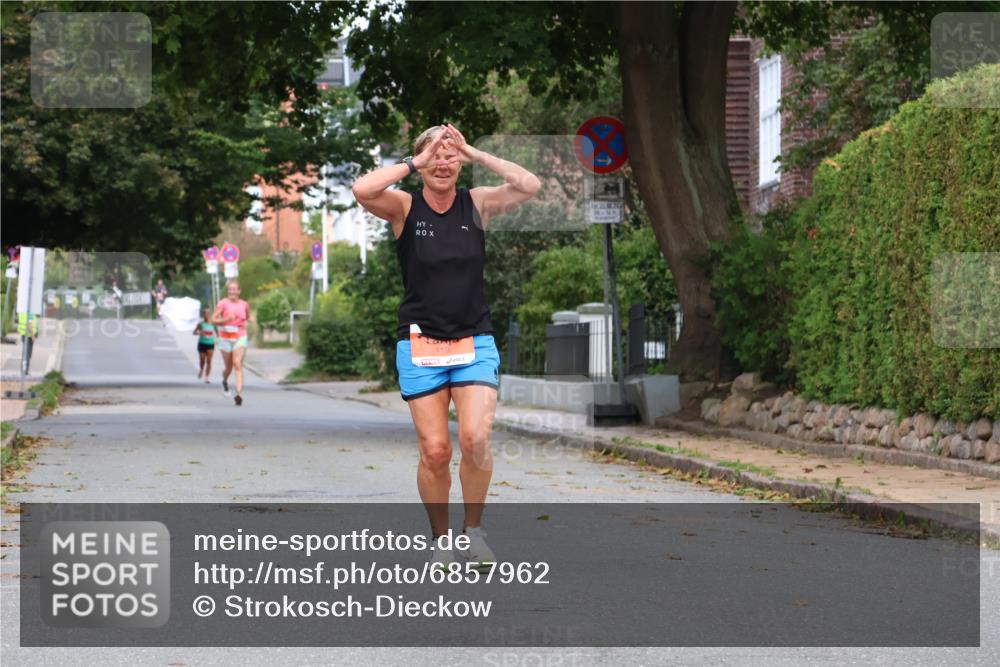 25.08.2024 - 20. Blankeneser Heldenlauf Strokosch-Dieckow http://msf.ph/oto/6857962 25.08.2024 09:50:02 Ziel 119 meine-sportfotos.de
