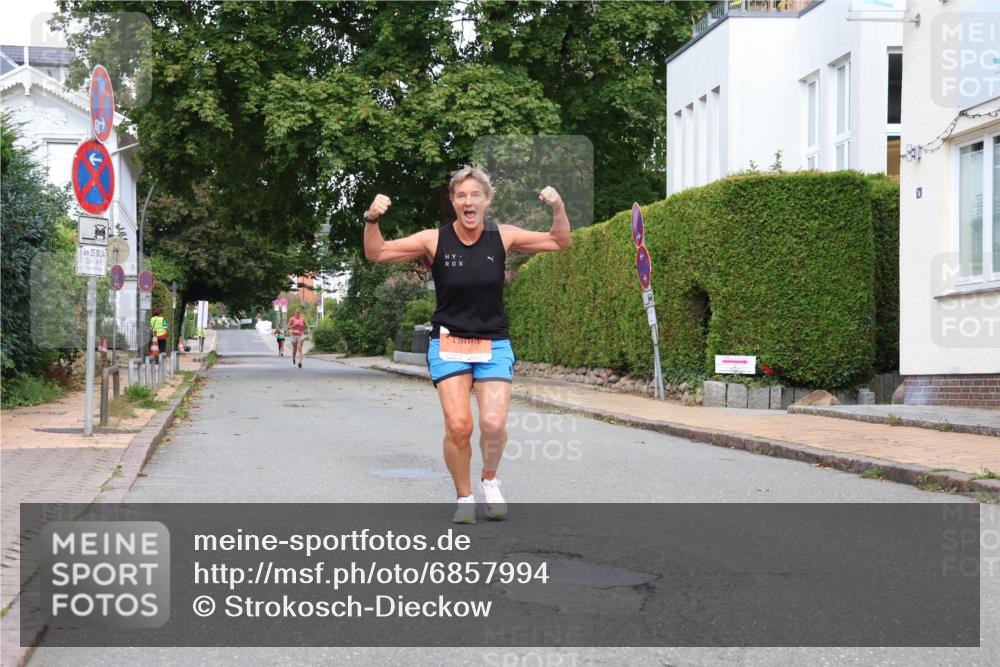 25.08.2024 - 20. Blankeneser Heldenlauf Strokosch-Dieckow http://msf.ph/oto/6857994 25.08.2024 09:50:04 Ziel 119 meine-sportfotos.de